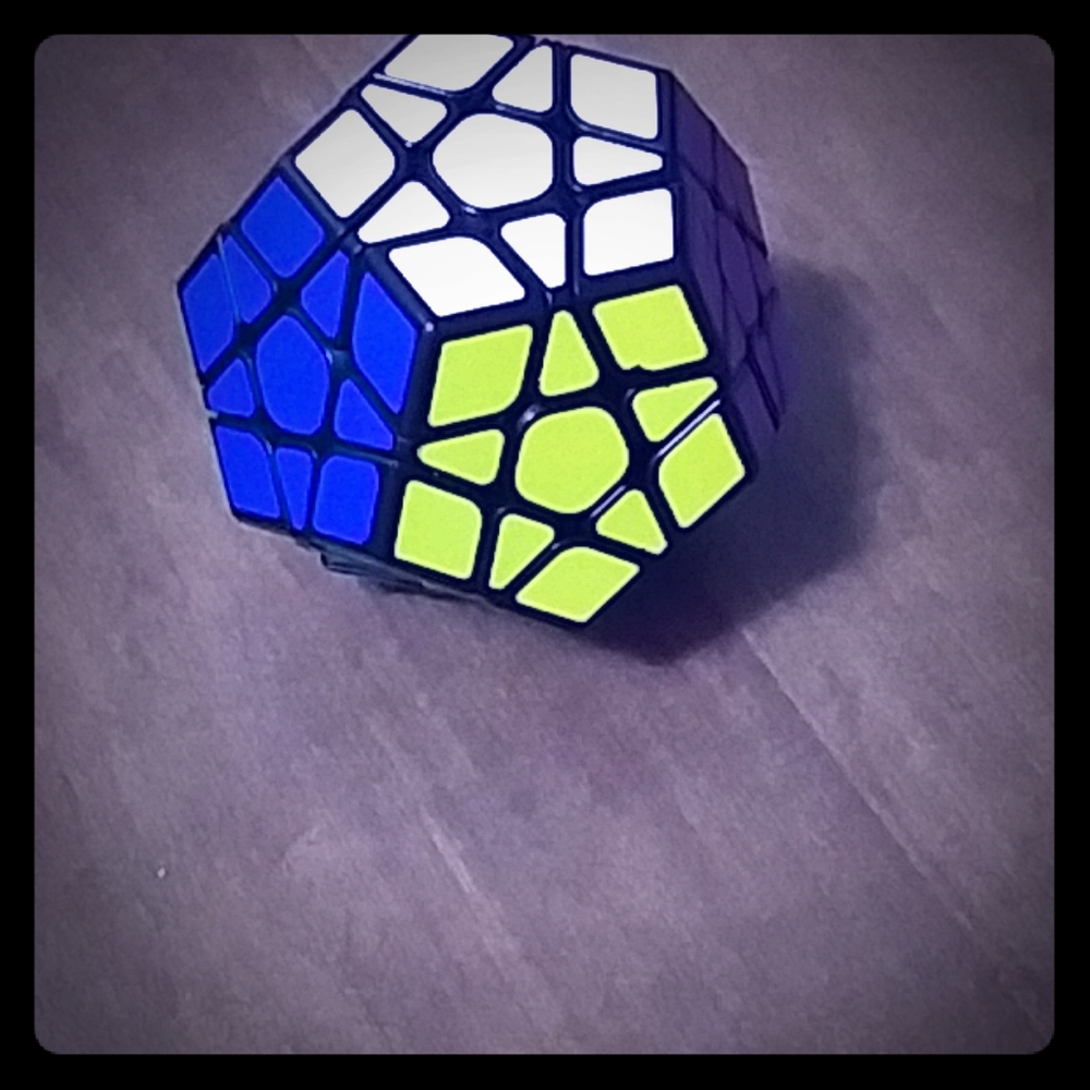 Megamix speed cube